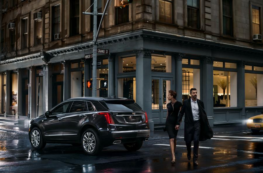  Cadillac XT5 Platinum 2016 года  (NA) (фото 7 из 9)